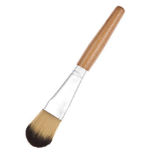 2016 Hot Sale 1pc Wooden Handle Powder Blush Brush Foundation Brush Makeup Tool Easy to clean Anne