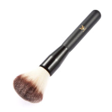 2016 New Women imports three-color nylon wool Cosmetic Makeup Blusher Curve Foundation Brush Anne