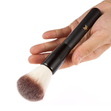 2016 New Women imports three-color nylon wool Cosmetic Makeup Blusher Curve Foundation Brush Anne