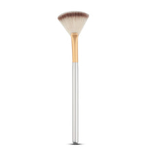 2016 Women Beauty 1Pcs Fan Brush Portable Slim Professional Makeup Brushes Freeshipping
