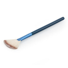 2016 Women Beauty 1Pcs Fan Brush Portable Slim Professional Makeup Brushes Freeshipping