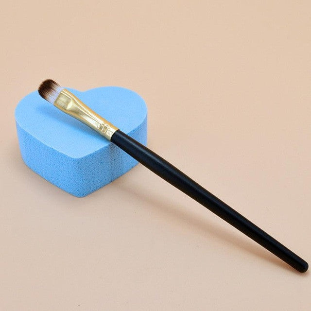 2017 New Arrivals Pro Makeup Cosmetic Brushes Powder Foundation Eyeshadow Contour Brush Tool Portable size Anne