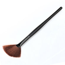 Excellent Quality Imported Nylon 1 PC Makeup Fan Goat Hair Blush Face Powder Foundation Cosmetic Brush Anne