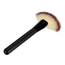 Good choice for women Makeup Large Fan Goat Hair Blush Face Powder Foundation Cosmetic Brush real brush Anne