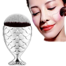 Multicolor Fish Scale Makeup Brush Fishtail Bottom Brush Powder Blush Makeup Cosmetic Brushes Tool #2323