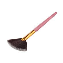 New Arrival 1Pcs Women Fan Brush Lady Portable Slim Professional Makeup Brushes Cosmetic Tools Freeshipping