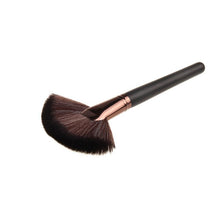 New Arrival Makeup Large Fan Goat Hair Blush Face Powder Foundation Cosmetic Brush Imported Nylon maquillaje 2017 Anne