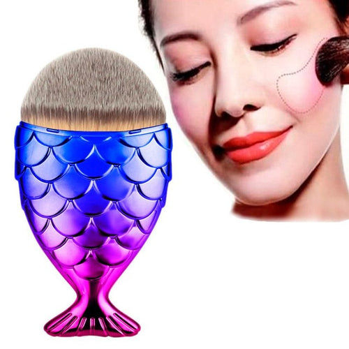 New Top Fashion Fish Scale Makeup Brush Fishtail Bottom Brush Powder Blush Makeup Cosmetic Brushes Tool pinceis maquiagem Anne