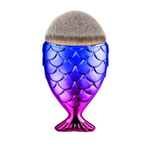 New Top Fashion Fish Scale Makeup Brush Fishtail Bottom Brush Powder Blush Makeup Cosmetic Brushes Tool pinceis maquiagem Anne