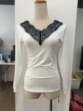 Sexy Lace V Neck White Women Blouses Shirt Skinny Strecth Women Tops Long Sleeve Autumn Blouse Renda Blusas Femininas