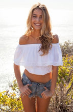 Summer Women Blouse Lace White Shirt Women Ruffle Layer Crop Top Slash Neck Tops Cropped Blusas Femininas Women Blouses 2015