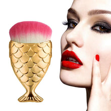 Very popular Fish Scale Makeup Brush Fishtail Bottom Brush Powder Blush Makeup Cosmetic Brushes Tool powder brush Anne
