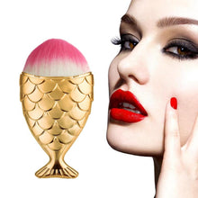 Very popular Fish Scale Makeup Brush Fishtail Bottom Brush Powder Blush Makeup Cosmetic Brushes Tool powder brush Anne