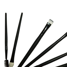 makes applying makeup a luxurious experience 12PCS Cosmetic Makeup Brush Lip Makeup Brush Eyeshadow Brush Anne